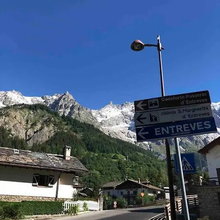 Daire Vista Monte Bianco Courmayeur-entreves Courmayeur